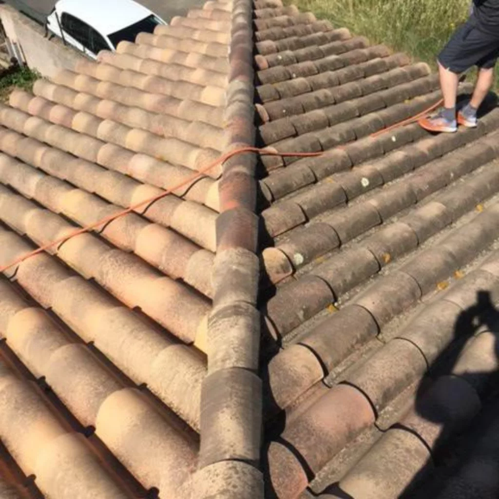 Toiture nettoyée après démoussage en Lavaux